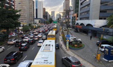 “Liquidação do pó” forma fila com mais de 50 pessoas no Bairro Tancredo Neves; entenda o motivo