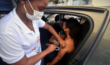 Salvador segue com a vacinação contra Covid-19 e gripe nesta sexta (25)