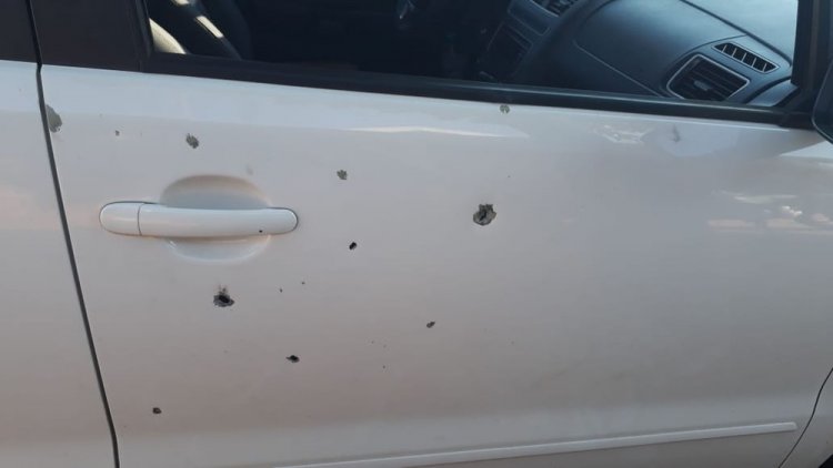 Motorista de app tem carro atingido por tiros durante tentativa de assalto na Liberdade