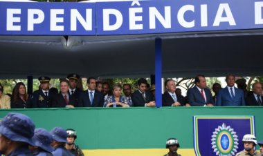 Vereadores acompanham o Desfile de 7 de Setembro