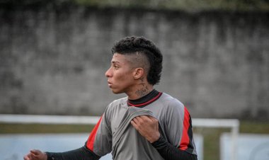 Vitória reforça reu ataque com o retorno de Alisson Santos para a Série B do Brasileirão