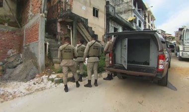 Mãe e três filhos são feitos reféns por 8h em Salvador; grupo transmitiu ação em 'live'