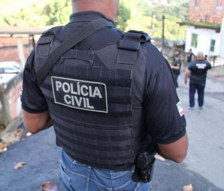 Professor suspeito de assediar sexualmente sete alunas no Subúrbio é preso