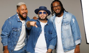 Banda Filhos de Jorge agita público durante evento na cidade de Aratuípe, na Bahia