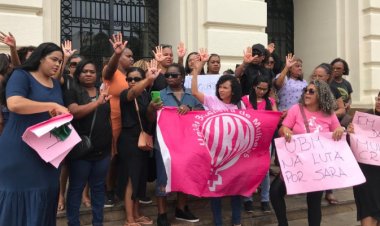 'Tem mais pessoas envolvidas', diz irmã de cantora gospel durante protesto em Salvador