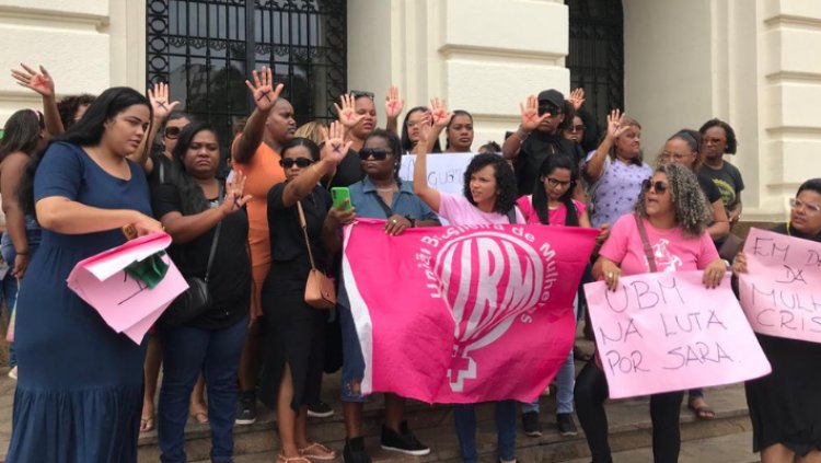 'Tem mais pessoas envolvidas', diz irmã de cantora gospel durante protesto em Salvador