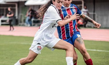  Leslen Guimarães jogadora do Vitória concede entrevista exclusiva a Revista Leão em Foco