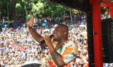 Escandurras marca presença no Carnaval de Paripe com show animado