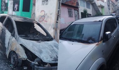 Ao menos cinco veículos são incendiados em bairro de Salvador que sofre com guerra do tráfico