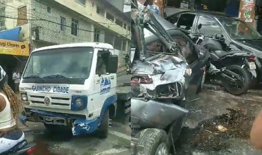 Caminhão guincho perde freio e atinge quatro carros em bairro de Salvador