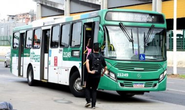 Ônibus sairão atrasados da garagem nesta quinta (25)