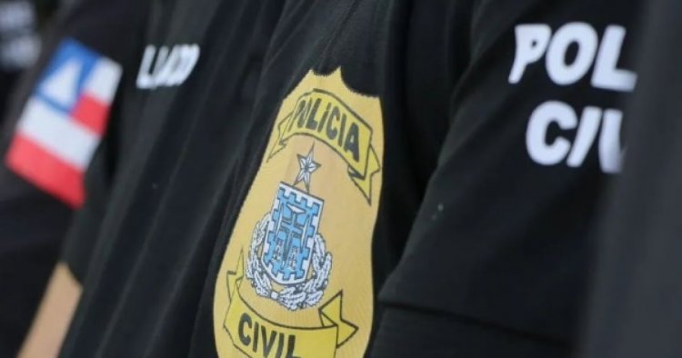Filho mata e corta mão de mãe para sacar dinheiro em Salvador