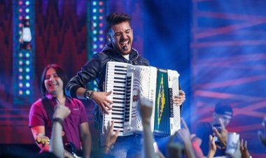 Luan Estilizado marca presença no São João de Pindobaçu