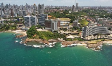 Corpo é encontrado em estado avançado de decomposição em praia de Salvador