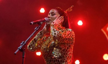 Priscilla Senna encanta Brotas de Macaúbas com show inesquecível