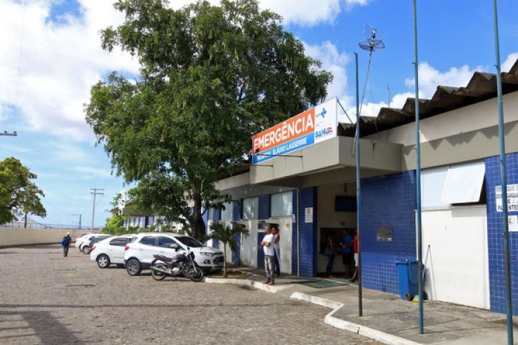 Mulher é esfaqueada a caminho do trabalho em Salvador; ex-companheiro é suspeito