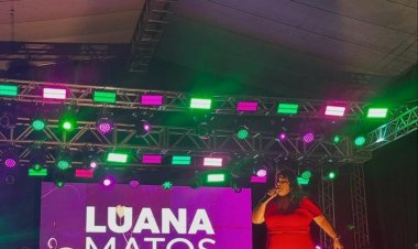 Show de Luana Matos é sucesso de público na Feira Agropecuária de Itapetinga