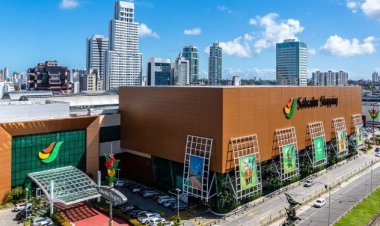 Homens furtam joalheria de shopping em Salvador