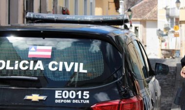 Turista italiana é vítima de estelionato durante pagamento de táxi em Salvador