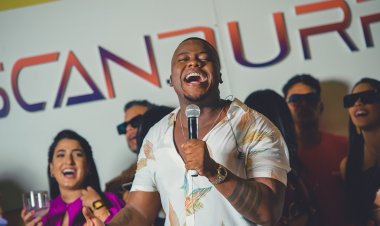 Escandurras faz show eletrizante em Monte Santo no Arraiá do Monte