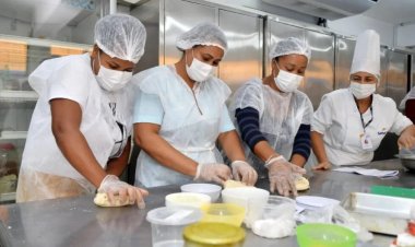 Programa oferta capacitações gratuitas na área gastronômica em Salvador