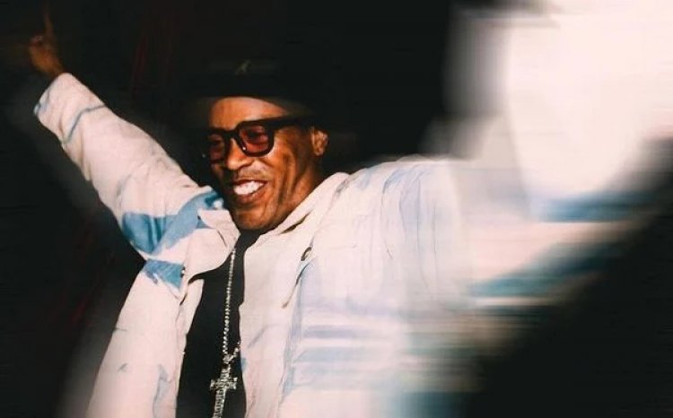 Rolé aleatório? Ronaldinho Gaúcho terá trio elétrico no Carnaval de Salvador