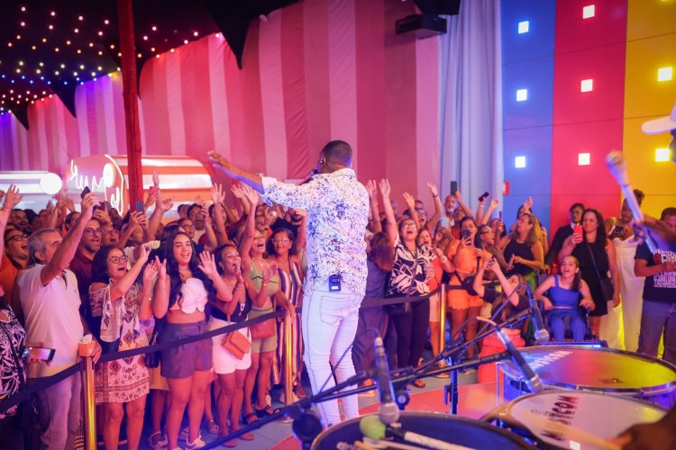 Escandurras agita Salvador com show inesquecível