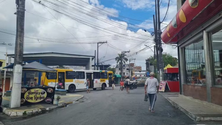 Salvador registra noite violenta com pessoas mortas a tiros no subúrbio e casal com crianças reféns