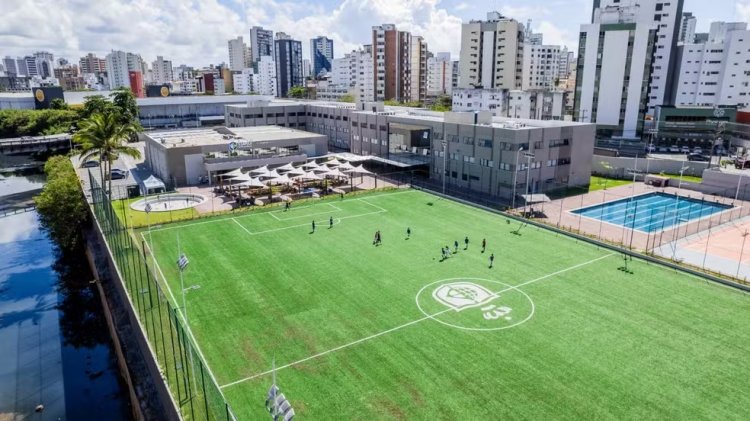 Escola bilíngue com mensalidades acima de R$ 6 mil oferece bolsas de estudo para alunos do ensino médio em Salvador